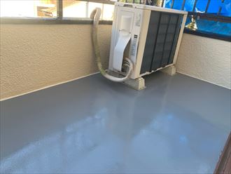 室外機も戻して防水工事完了